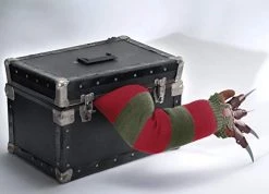 Nightmare On Elm Street Freddy Krueger Trick Arm Prop Party Decoration -Rubies Shop 41BOJT8F82L